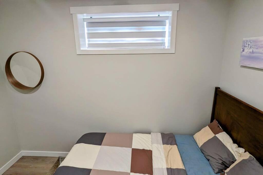Cozy Basement For A Lovely & Perfect For Wfh